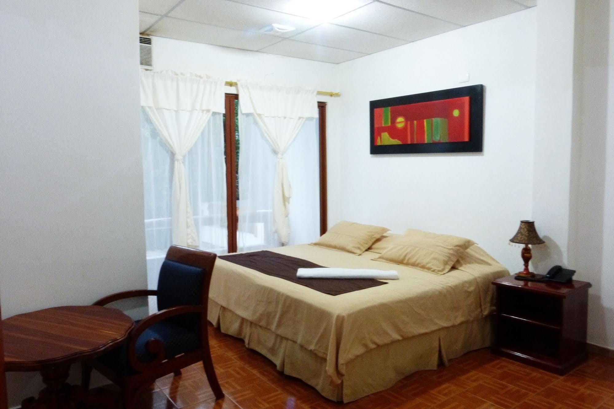 Galapagos Islands Hotel Puerto Ayora  Eksteriør bilde
