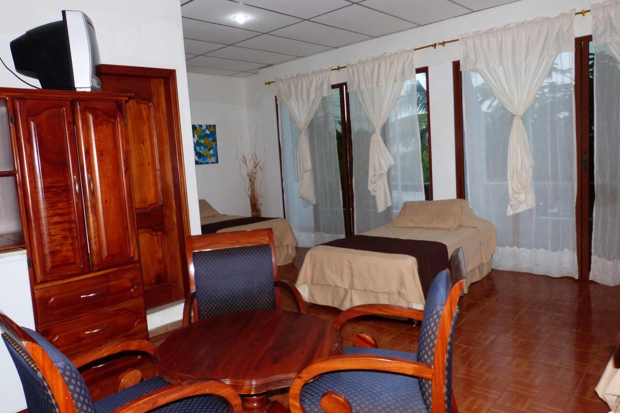 Galapagos Islands Hotel Puerto Ayora  Eksteriør bilde