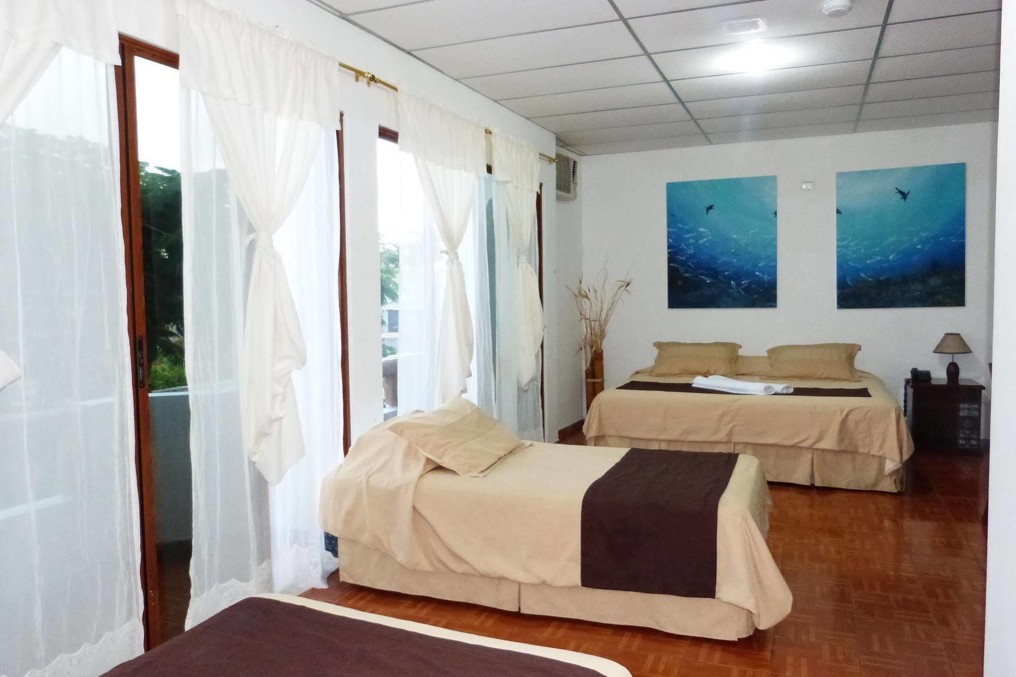 Galapagos Islands Hotel Puerto Ayora  Eksteriør bilde